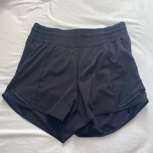 4inch size 6 tall black lululemon hotty hot low rise